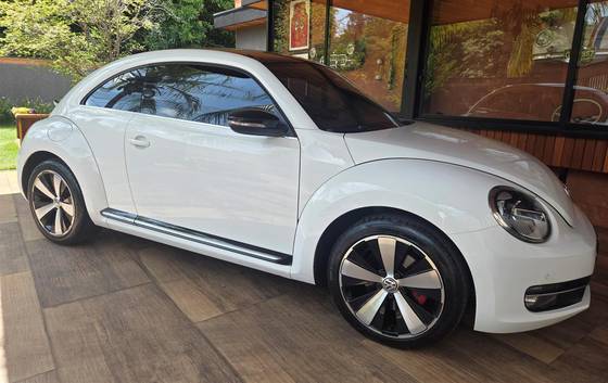VOLKSWAGEN FUSCA 2.0 TSI 16V GASOLINA 2P AUTOMÁTICO